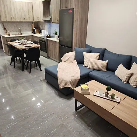 Elenis Apartamento *